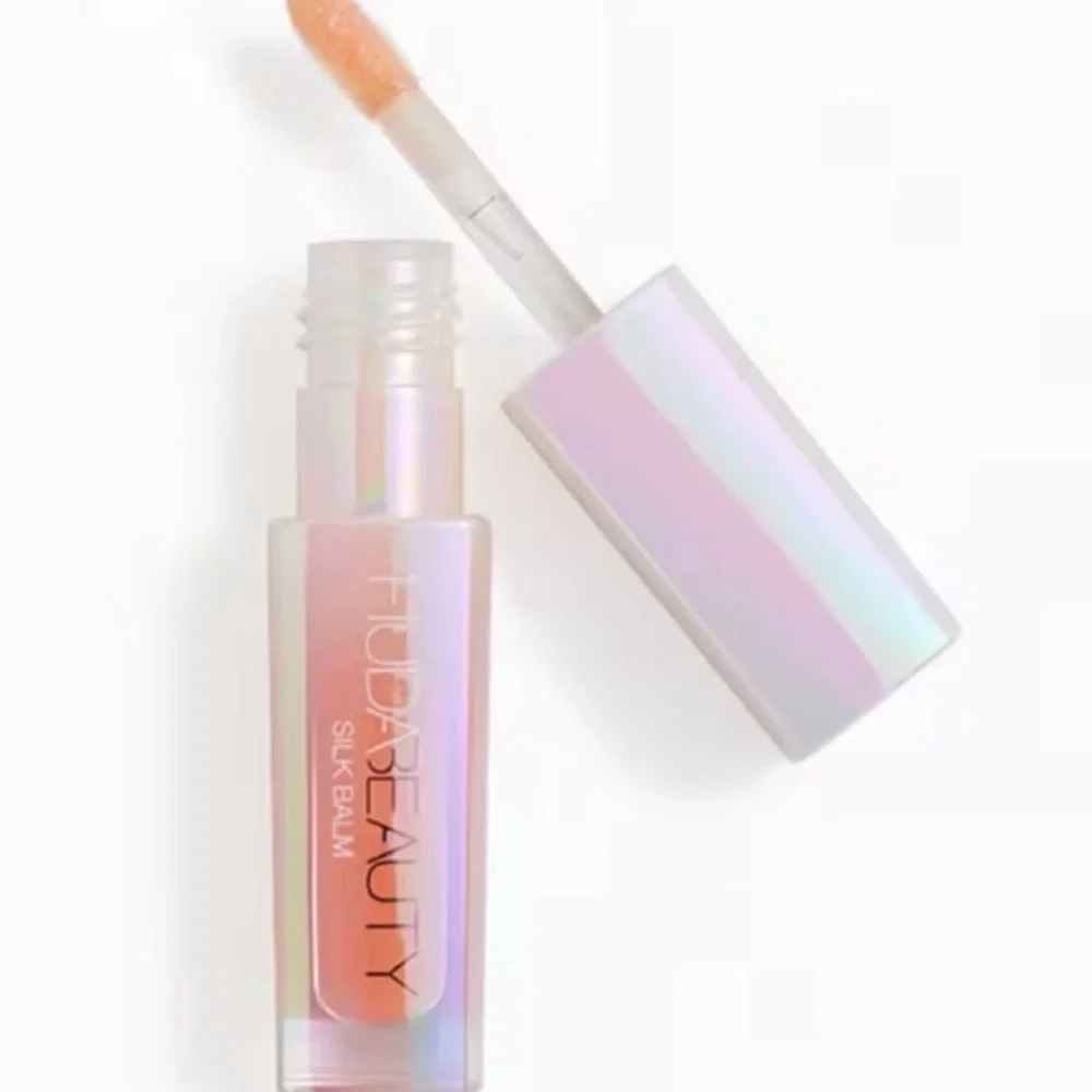 Huda Beauty Silk Balm Hydra-Plumping Lip Balm in the shade ‘Blush’
